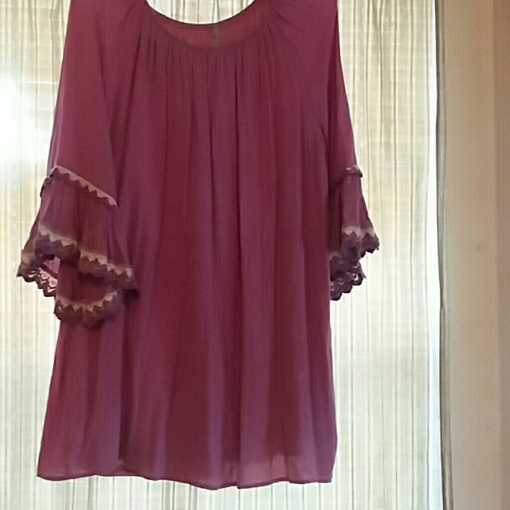 ENTRO, GORGEOUS MAUVE COLOR WITH BELL SLEEVES WITH